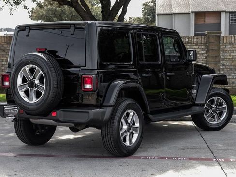 Used 2023 Jeep Wrangler Sahara w/ Cold Weather Group image 16