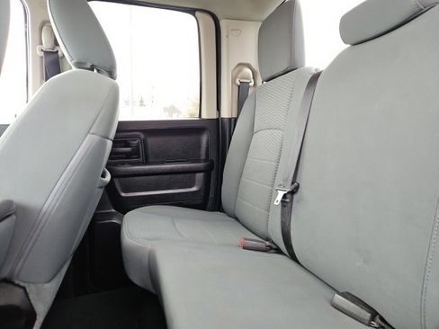 Used 2013 RAM 1500 Express image 17