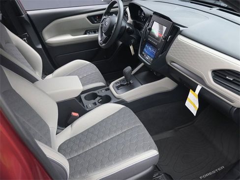 Used 2025 Subaru Forester w/ Convenience Package #1 image 29