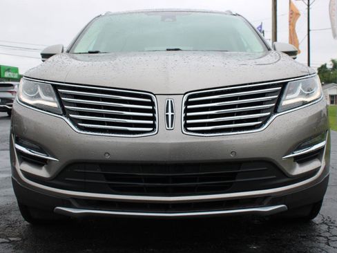 Used 2018 Lincoln MKC Reserve AWD/4WD image 2