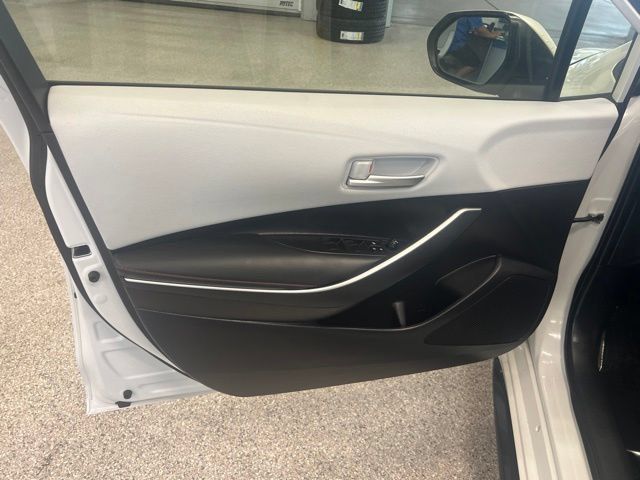 Used 2024 Toyota Corolla SE AWD/4WD image 25