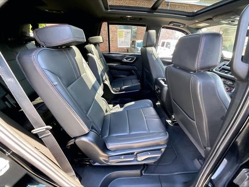 Used 2024 Chevrolet Tahoe RST w/ Luxury Package AWD/4WD image 16