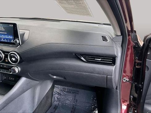 Certified 2024 Nissan Sentra SV FWD image 18