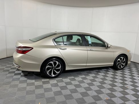 Used 2016 Honda Accord EX-L image 21
