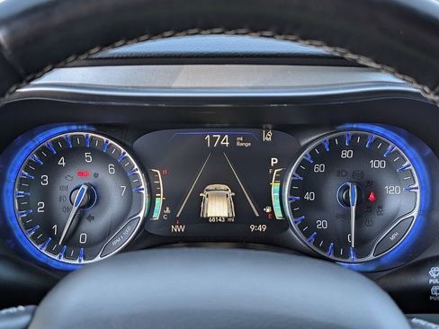 Used 2019 Chrysler Pacifica Touring-L Plus w/ Advanced Safetytec Group image 34