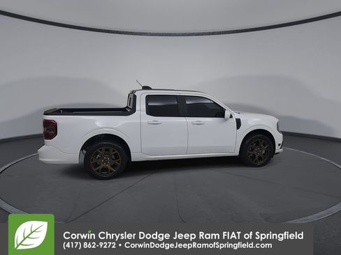 Used 2025 Ford Maverick Lobo AWD/4WD image 15