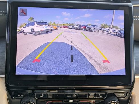 New 2025 Jeep Grand Cherokee Limited image 26