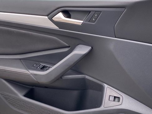 Certified 2025 Volkswagen Jetta S image 16