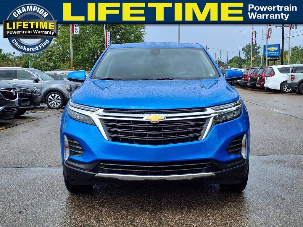 Used 2024 Chevrolet Equinox LT AWD/4WD image 2