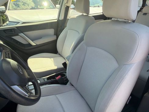 Used 2015 Subaru Forester 2.5i w/ Alloy Wheel Package AWD/4WD image 5