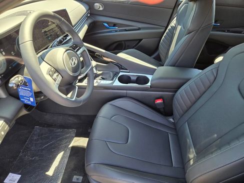 New 2026 Hyundai Elantra Limited FWD image 19