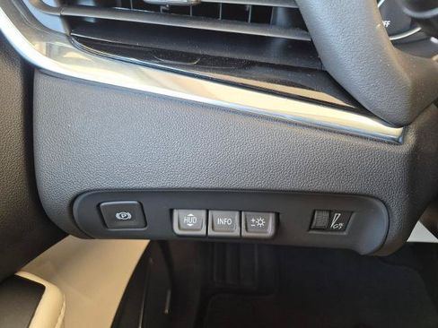 Used 2024 Buick Enclave Avenir w/ Avenir Technology Package AWD/4WD image 24