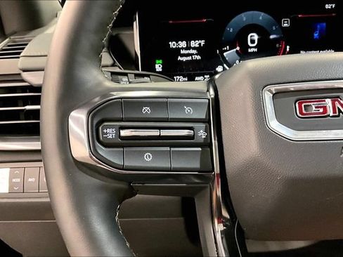 Used 2025 GMC Acadia AT4 AWD/4WD image 26