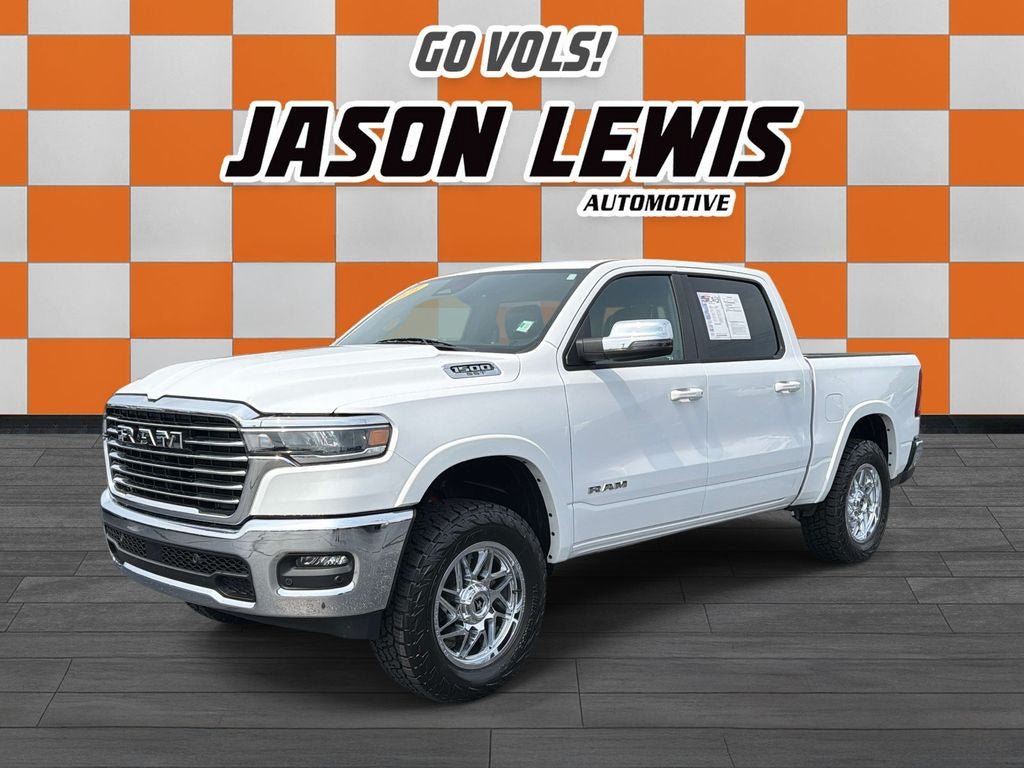 Used 2025 RAM 1500 Laramie AWD/4WD image 7
