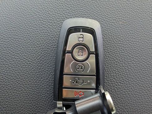 New 2026 Ford F250 XLT w/ XLT Premium Package image 33