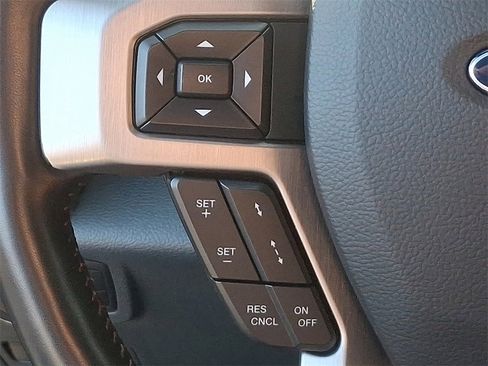 Used 2022 Ford F450 Platinum w/ FX4 Off-Road Package image 21