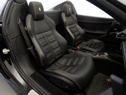 Used 2014 Ferrari 458 Spider image 14