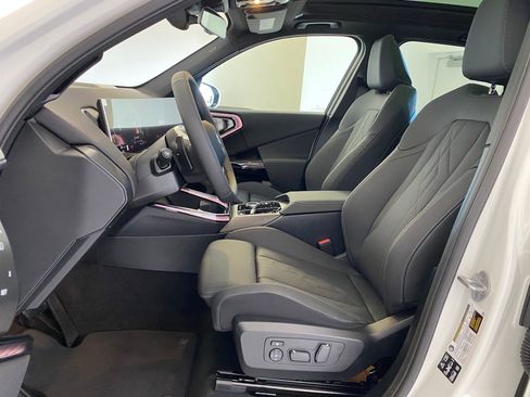 New 2026 BMW X3 xDrive30 w/ Convenience Package image 4