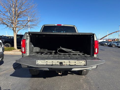 Certified 2019 Ford F150 Lariat w/ Equipment Group 502A Luxury image 34