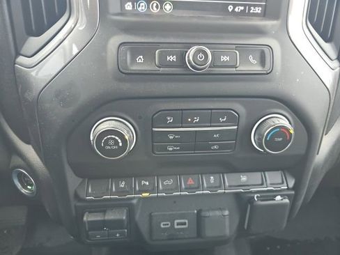 Used 2024 Chevrolet Silverado 2500 Custom w/ Custom Value Package image 42