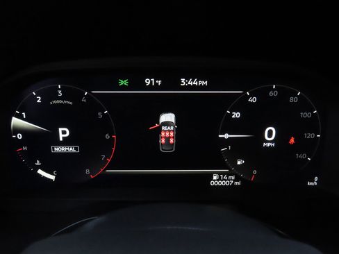 Used 2025 Mitsubishi Outlander SE FWD image 12