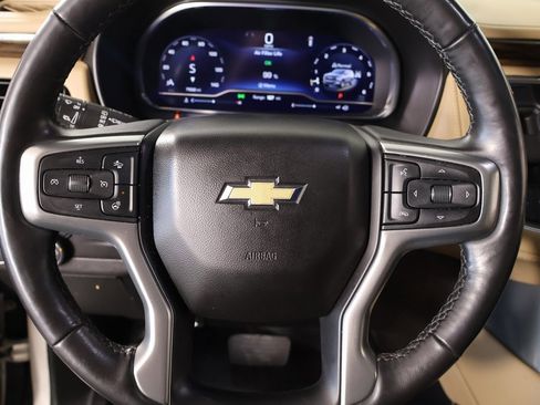 Used 2023 Chevrolet Tahoe Premier image 3