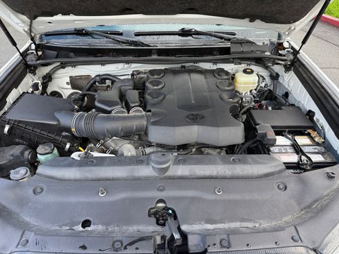 Used 2019 Toyota 4Runner SR5 image 20