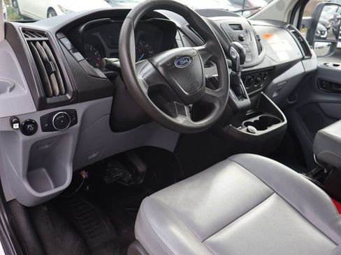 Used 2017 Ford Transit 250 138 RWD image 15