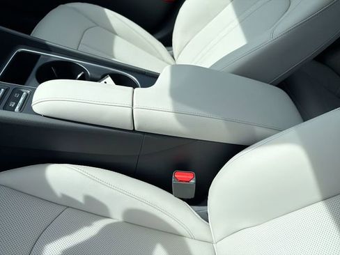 New 2026 Hyundai Sonata Limited FWD image 25