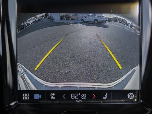 Used 2023 Volvo XC60 B5 Plus w/ Climate Package image 37