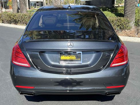 Used 2014 Mercedes-Benz S 550 Sedan image 19