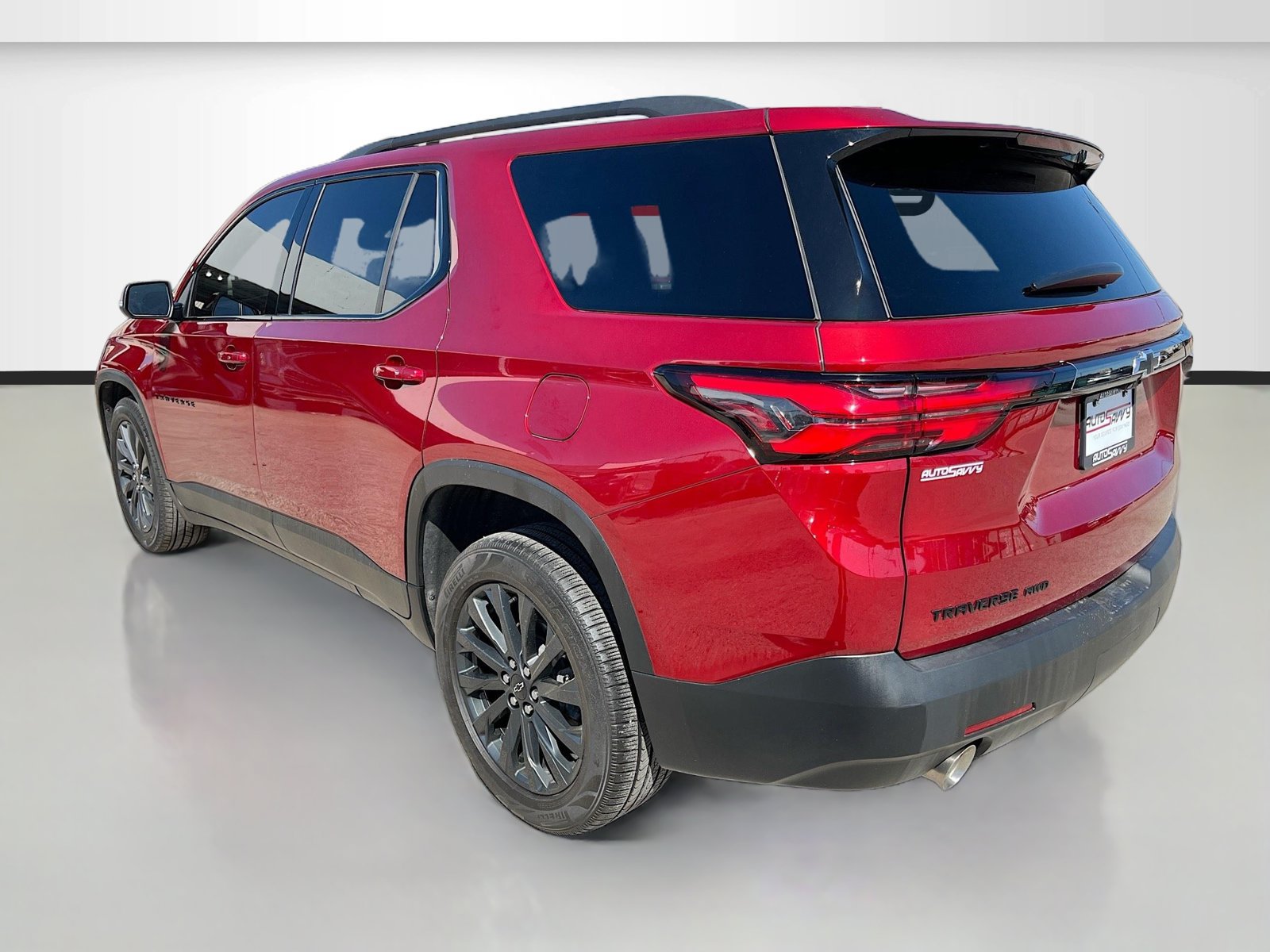 Used 2023 Chevrolet Traverse RS w/ LPO, Floor Liner Package AWD/4WD image 5