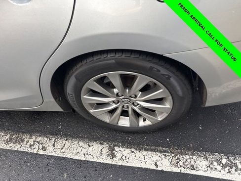 Used 2015 Toyota Camry XLE image 11