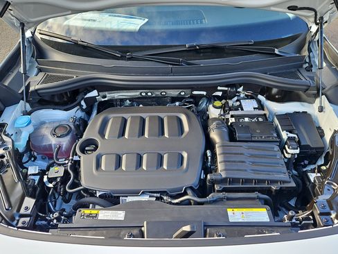 New 2026 Volkswagen Tiguan SE image 31