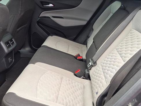 Used 2021 Chevrolet Equinox LT FWD image 17