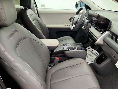 Used 2025 Hyundai Ioniq 5 SEL RWD image 23