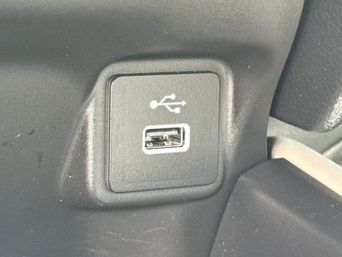 Certified 2025 Honda HR-V EX-L image 29