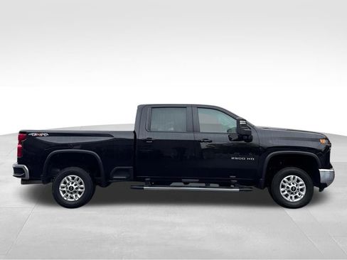 Used 2024 Chevrolet Silverado 2500 LT image 4