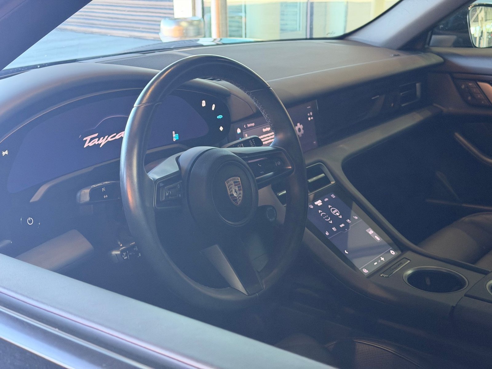 Certified 2025 Porsche Taycan w/ Premium Package RWD image 4