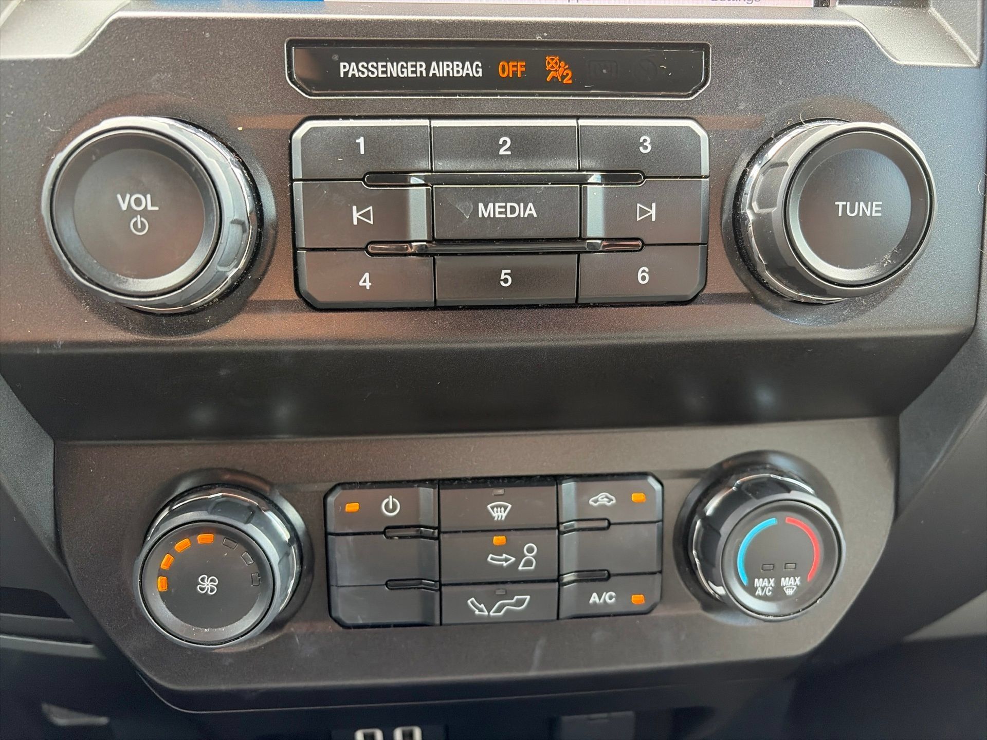 Used 2019 Ford F150 XLT RWD image 27