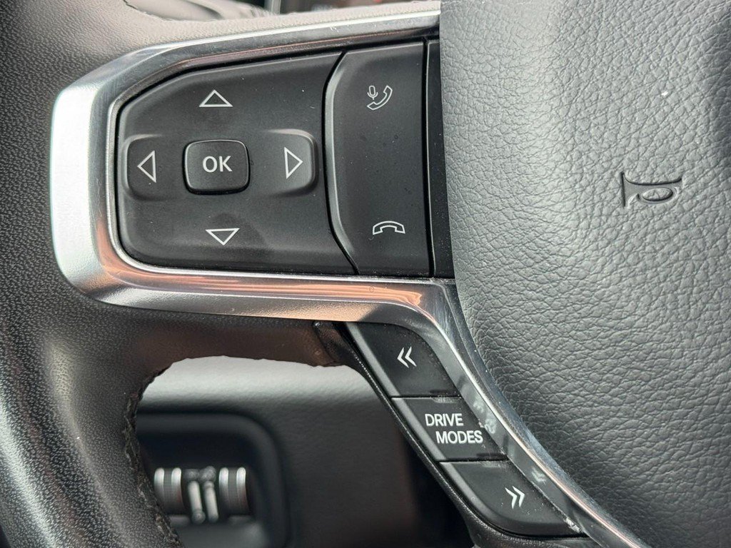 Used 2025 RAM 1500 Laramie AWD/4WD image 17