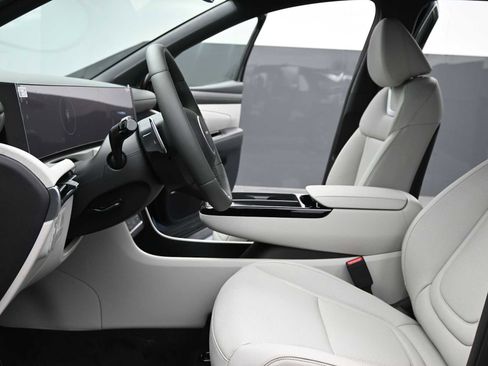 New 2026 Hyundai Tucson Limited image 15