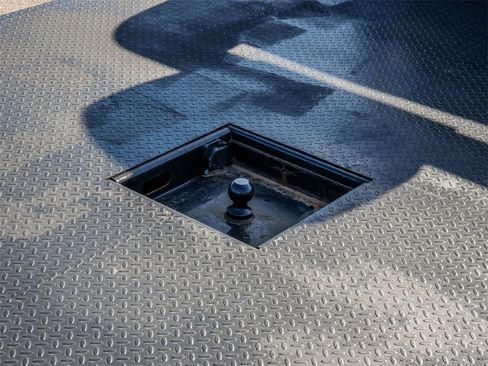 Used 2017 RAM 3500 Tradesman w/ Power & Remote Entry Group image 16