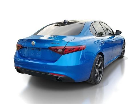 Used 2019 Alfa Romeo Giulia Ti w/ TI Performance Package image 4