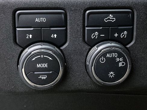 Used 2024 Chevrolet Silverado 1500 LT w/ Protection Package AWD/4WD image 36