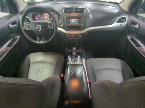 Used 2016 Dodge Journey SE w/ Flexible Seating Group image 17