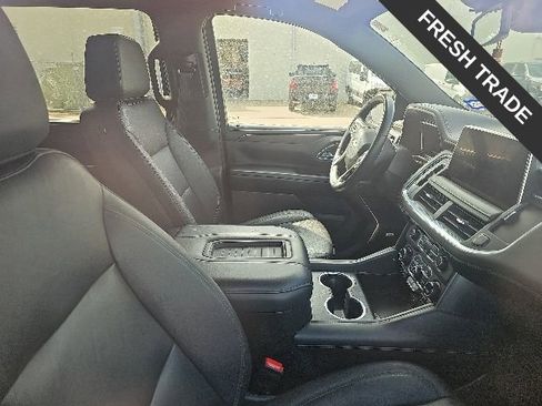 Used 2023 Chevrolet Suburban LT AWD/4WD image 4