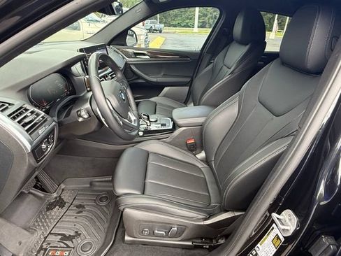 Used 2024 BMW X4 xDrive30i AWD/4WD image 11