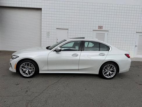Used 2025 BMW 330i Sedan RWD image 3