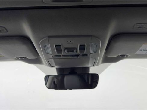 Used 2023 Toyota Highlander XLE image 20